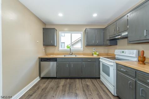 15277 Aspen Court Stanhope NJ 07874