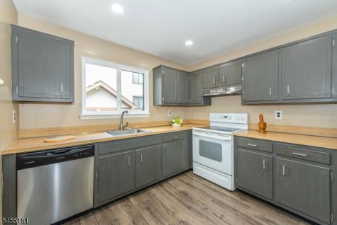 15277 Aspen Court Stanhope NJ 07874