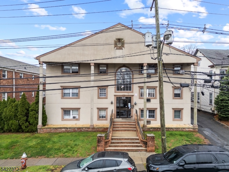 826 Grand St, Unit 2k Elizabeth NJ 07202