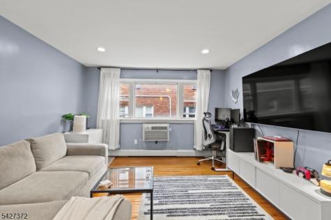 826 Grand St, Unit 2k Elizabeth NJ 07202