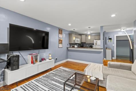 826 Grand St, Unit 2k Elizabeth NJ 07202