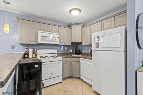 826 Grand St, Unit 2k Elizabeth NJ 07202