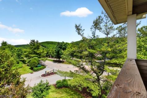 23 Caleb Court Hardyston NJ 07419