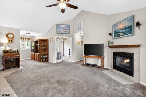 23 Caleb Court Hardyston NJ 07419