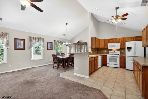 23 Caleb Court Hardyston NJ 07419