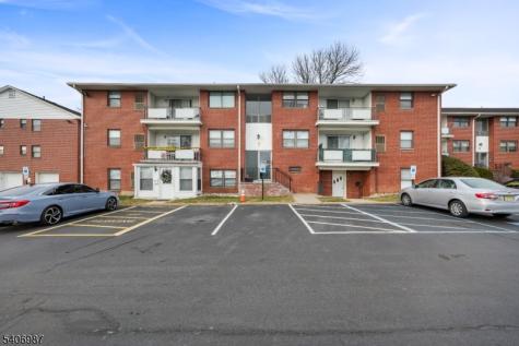 1300 Rock Ave Apt F1 North Plainfield NJ 07060