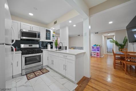 1300 Rock Ave Apt F1 North Plainfield NJ 07060