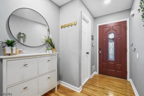 424 Tall Oak Lane Hillsborough NJ 08844