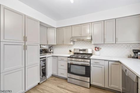 424 Tall Oak Lane Hillsborough NJ 08844