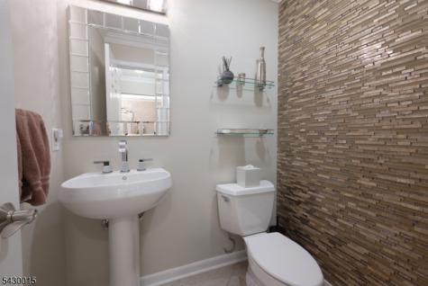 69 Cummings Circle West Orange NJ 07052