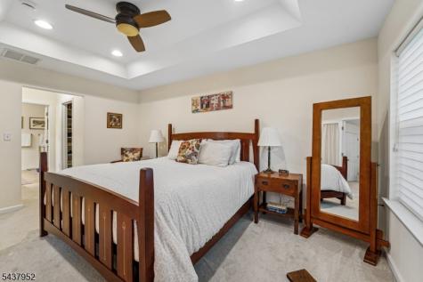 24 Pineview Drive Waldwick NJ 07463