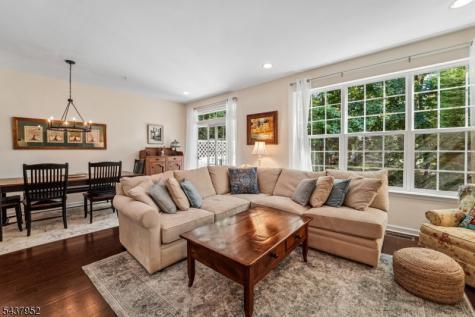 24 Pineview Drive Waldwick NJ 07463