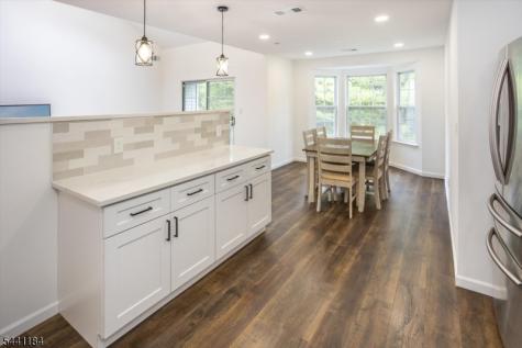 18 Whisper Way Roxbury NJ 07852