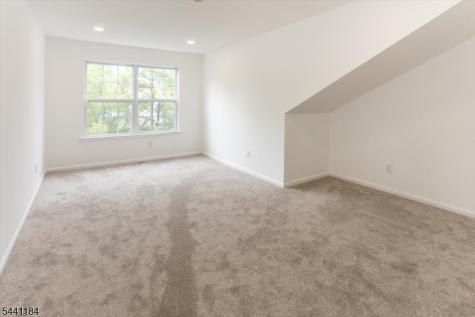 18 Whisper Way Roxbury NJ 07852
