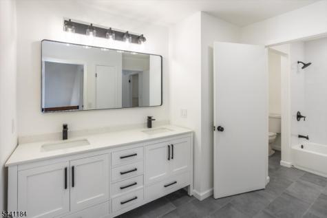18 Whisper Way Roxbury NJ 07852