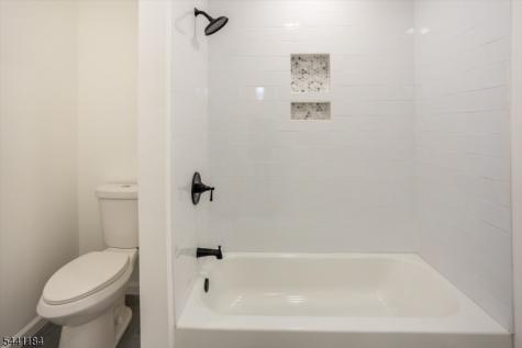18 Whisper Way Roxbury NJ 07852