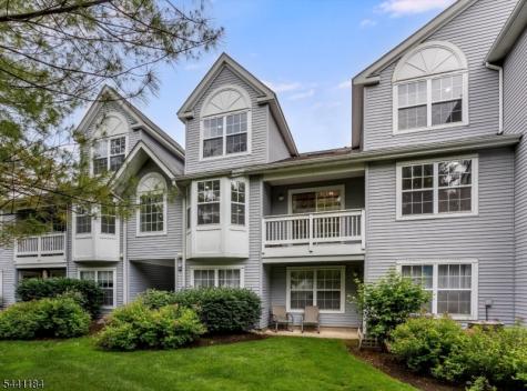 18 Whisper Way Roxbury NJ 07852