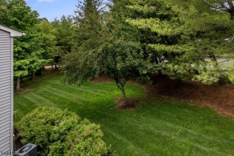 18 Whisper Way Roxbury NJ 07852