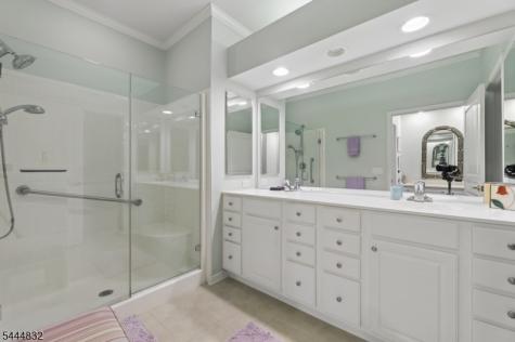 7118 Warrens Way Wanaque NJ 07465