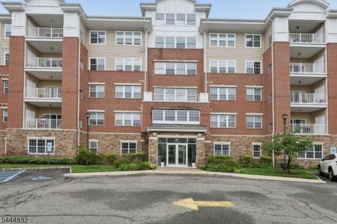 7118 Warrens Way Wanaque NJ 07465
