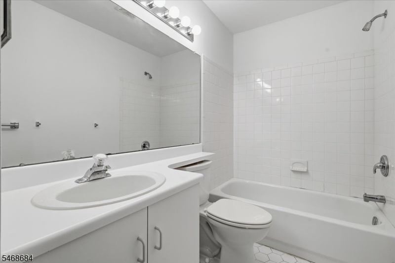 1802 S Branch Drive Readington NJ 08889