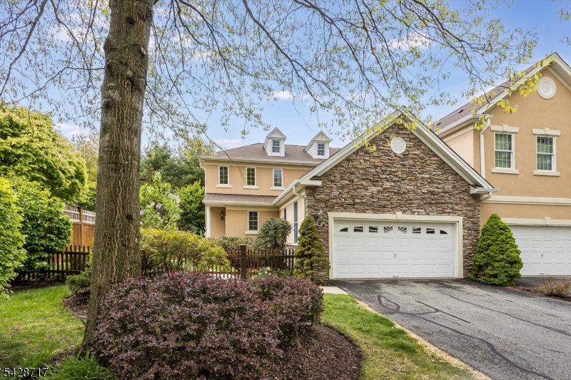 23 Wyckoff Way Chester NJ 07930