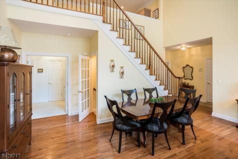 23 Wyckoff Way Chester NJ 07930