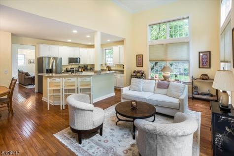23 Wyckoff Way Chester NJ 07930