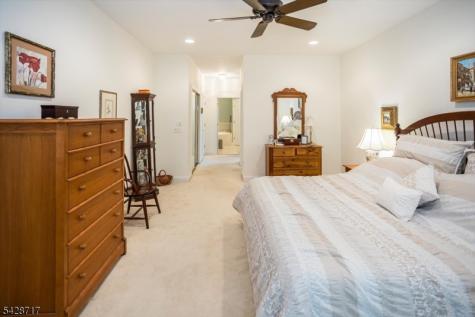 23 Wyckoff Way Chester NJ 07930