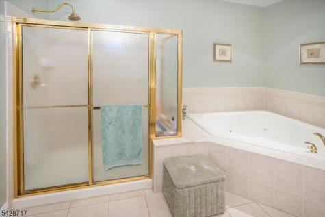 23 Wyckoff Way Chester NJ 07930