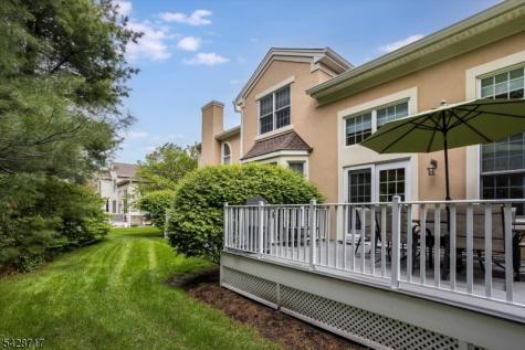23 Wyckoff Way Chester NJ 07930