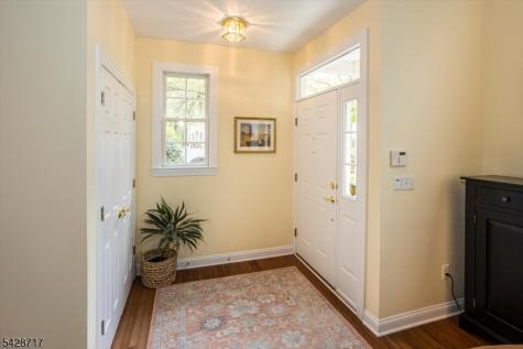 23 Wyckoff Way Chester NJ 07930