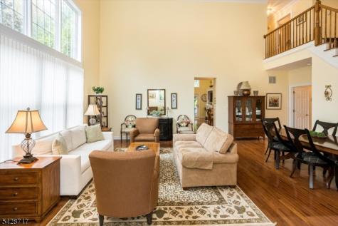 23 Wyckoff Way Chester NJ 07930