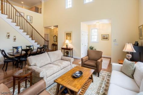 23 Wyckoff Way Chester NJ 07930