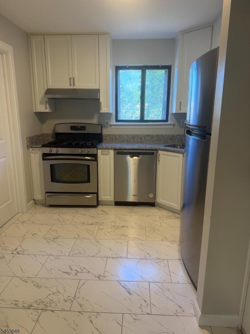 910 N Oaks Boulevard North Brunswick NJ 08902
