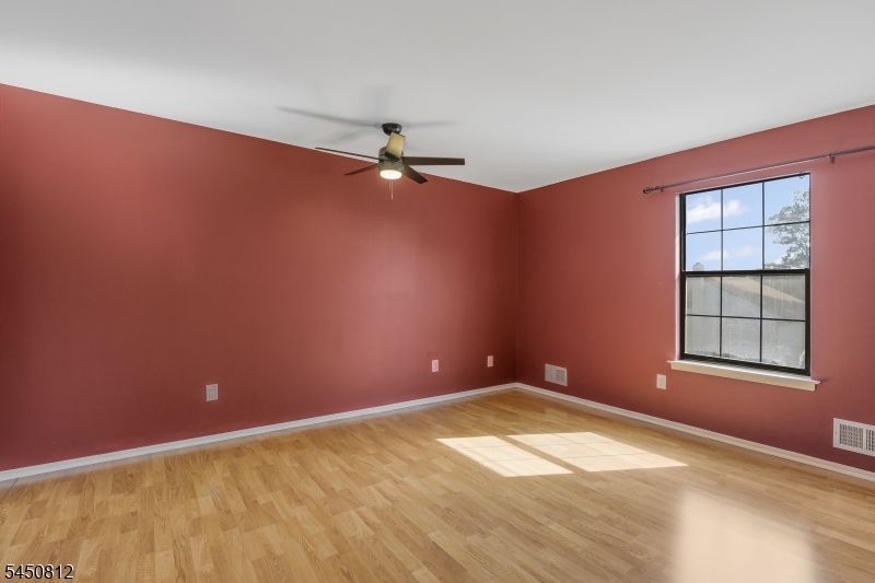 38 Foxhall Middlesex NJ 08846