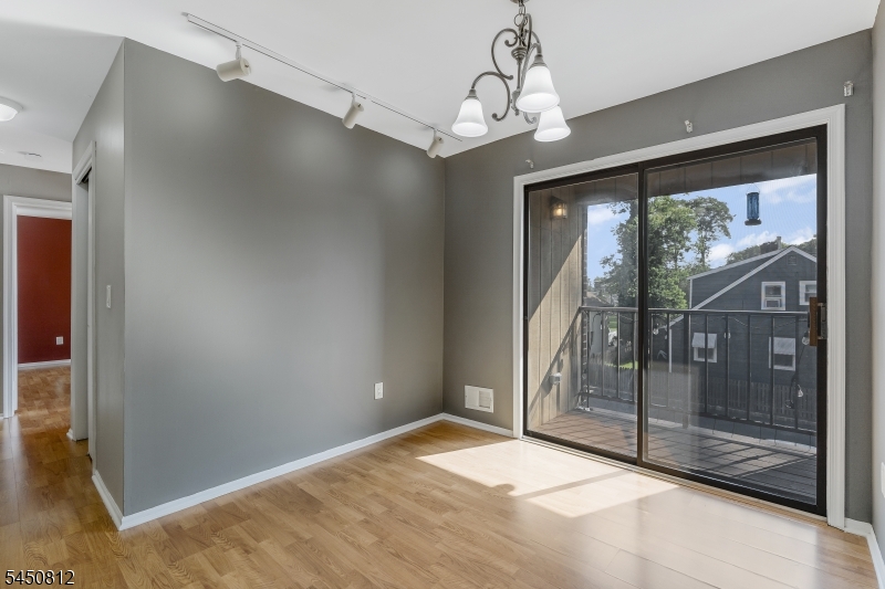 38 Foxhall Middlesex NJ 08846