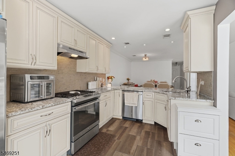 78 Homestead Lane Lincoln Park NJ 07035
