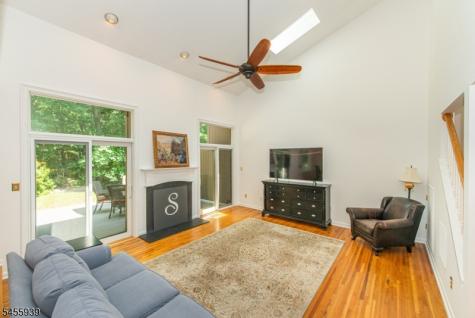 31 Lockley Court Mountain Lakes NJ 07046