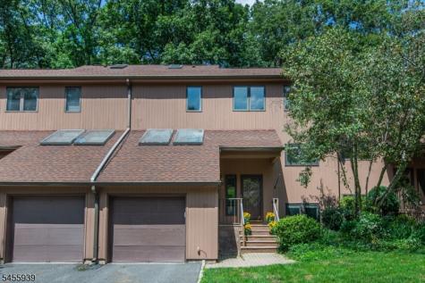 31 Lockley Court Mountain Lakes NJ 07046