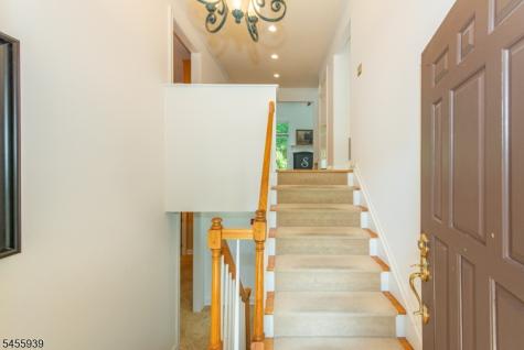 31 Lockley Court Mountain Lakes NJ 07046