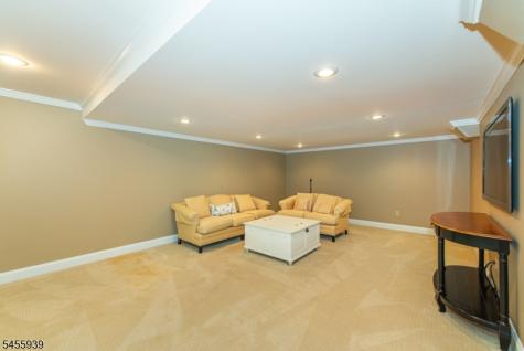 31 Lockley Court Mountain Lakes NJ 07046