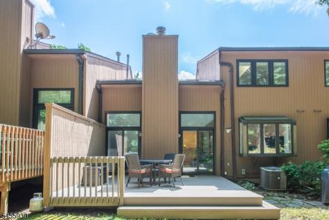 31 Lockley Court Mountain Lakes NJ 07046