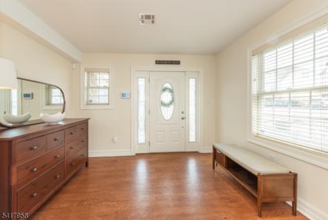21 Riverbend Court New Providence NJ 07974