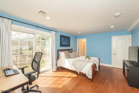 21 Riverbend Court New Providence NJ 07974