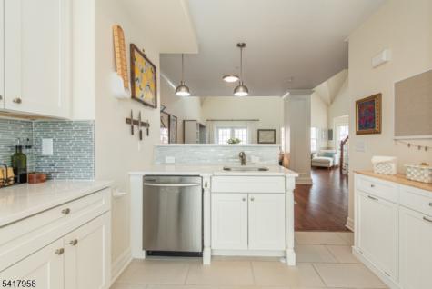 21 Riverbend Court New Providence NJ 07974