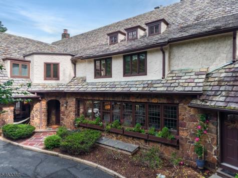 27 Village Green Court South Orange Village NJ 07079