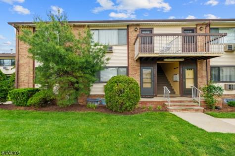 735 Cricket Lane Woodbridge NJ 07095