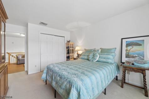 7 Valen Court Franklin Lakes NJ 07417