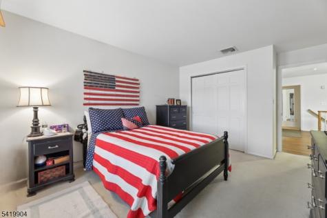 7 Valen Court Franklin Lakes NJ 07417